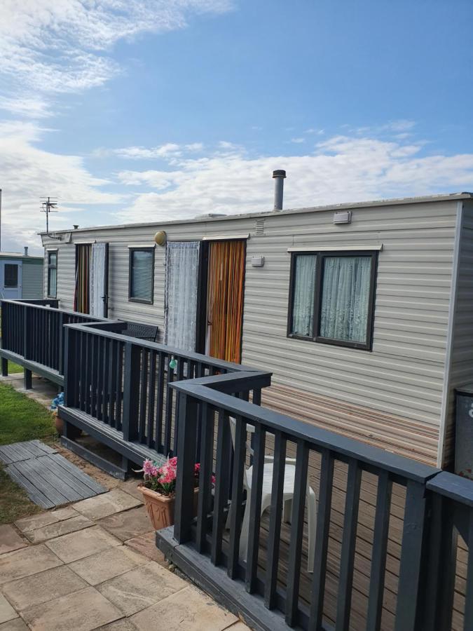 Готель Fantasy Island 6 Berth 576 Інголдмеллс Екстер'єр фото