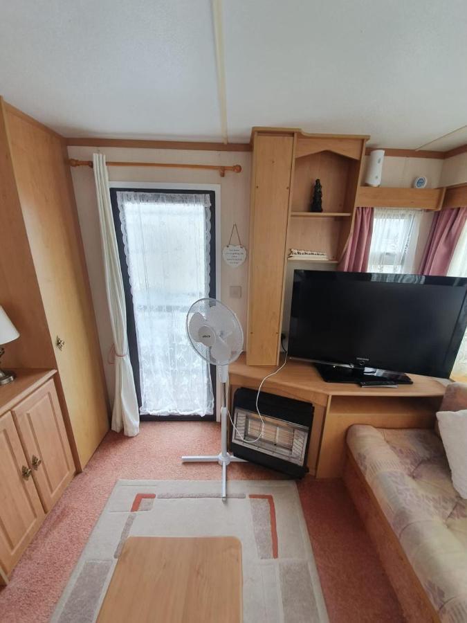 Готель Fantasy Island 6 Berth 576 Інголдмеллс Екстер'єр фото